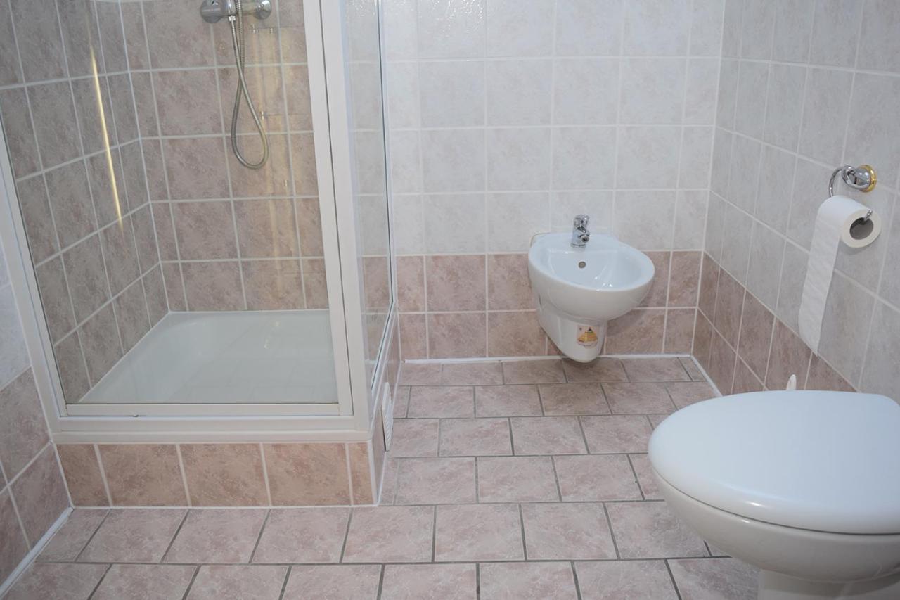 Gaestehaus Barese Bad Münder am Deister Buitenkant foto