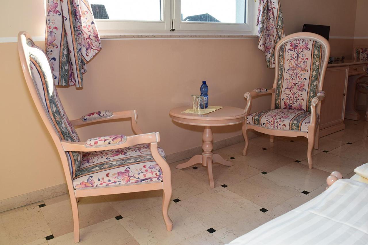 Gaestehaus Barese Bad Münder am Deister Buitenkant foto